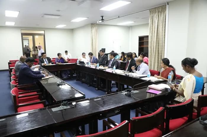 டிட்வா' சூறாவளி தந்த பாடம்: அரச பொறிமுறையில் உள்ள ஓட்டைகளைத் தேடும் விசேட விசாரணைக்குழு!